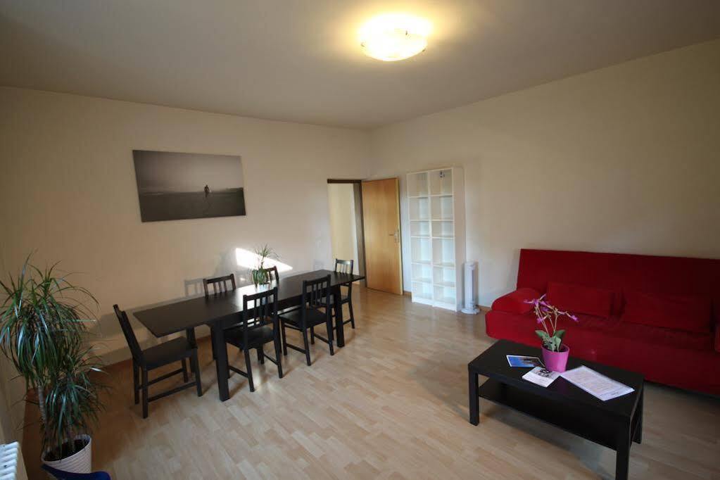 Hitrental Seefeld - Kreuzstrasse Apartments Zurich Exterior photo