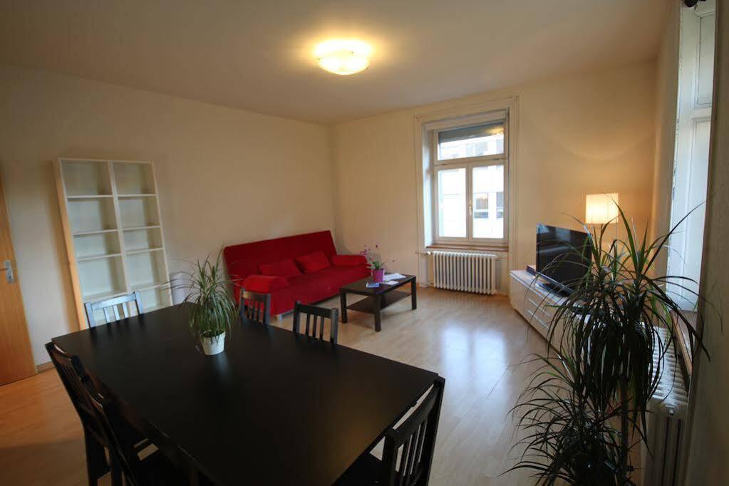 Hitrental Seefeld - Kreuzstrasse Apartments Zurich Exterior photo